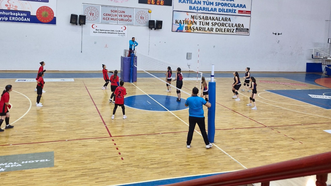 OKULLAR ARASI VOLEYBOL TURNUVASI